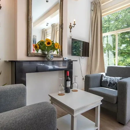 The Blue Stairs Bed & Breakfast Amsterdam Exterior photo