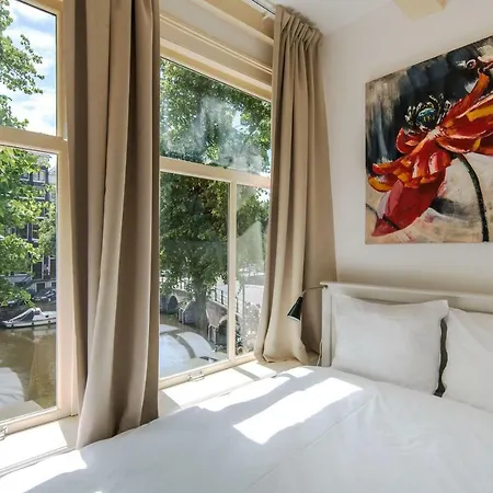 The Blue Stairs Bed & Breakfast Amsterdam Exterior photo
