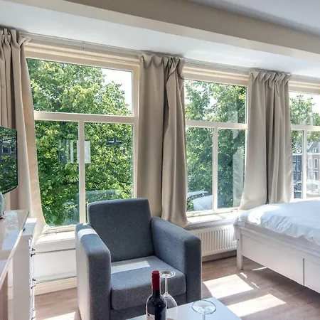 The Blue Stairs Bed & Breakfast Amsterdam Exterior photo